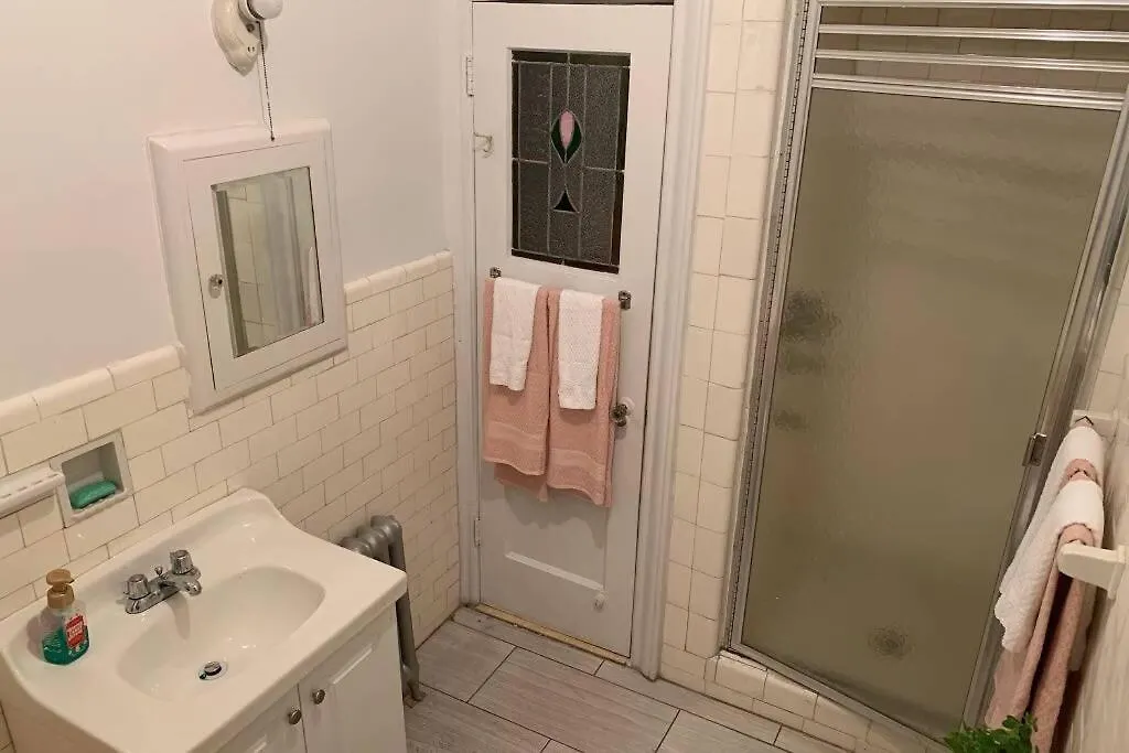Cozy 2 Bedroom Apartment In Queens Nueva York 0*,  Estados Unidos